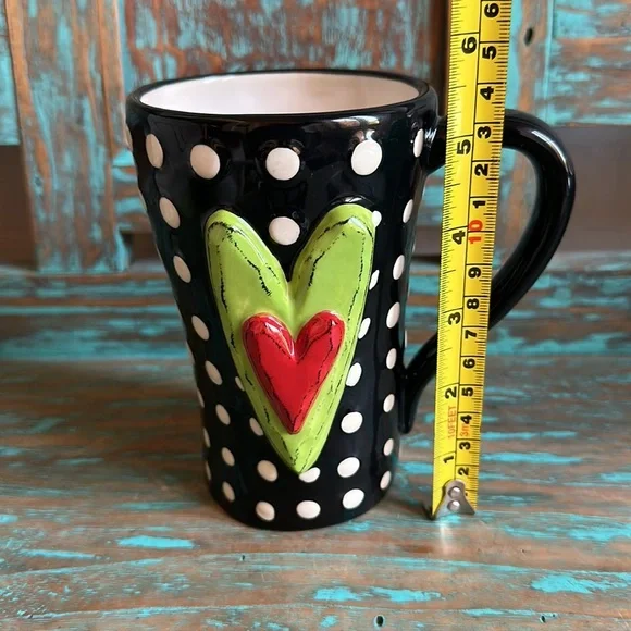 Demdaco HeARTful Home Heart 3D Mug by Tracy Pesche Black Green Red White - Picture 6 of 8